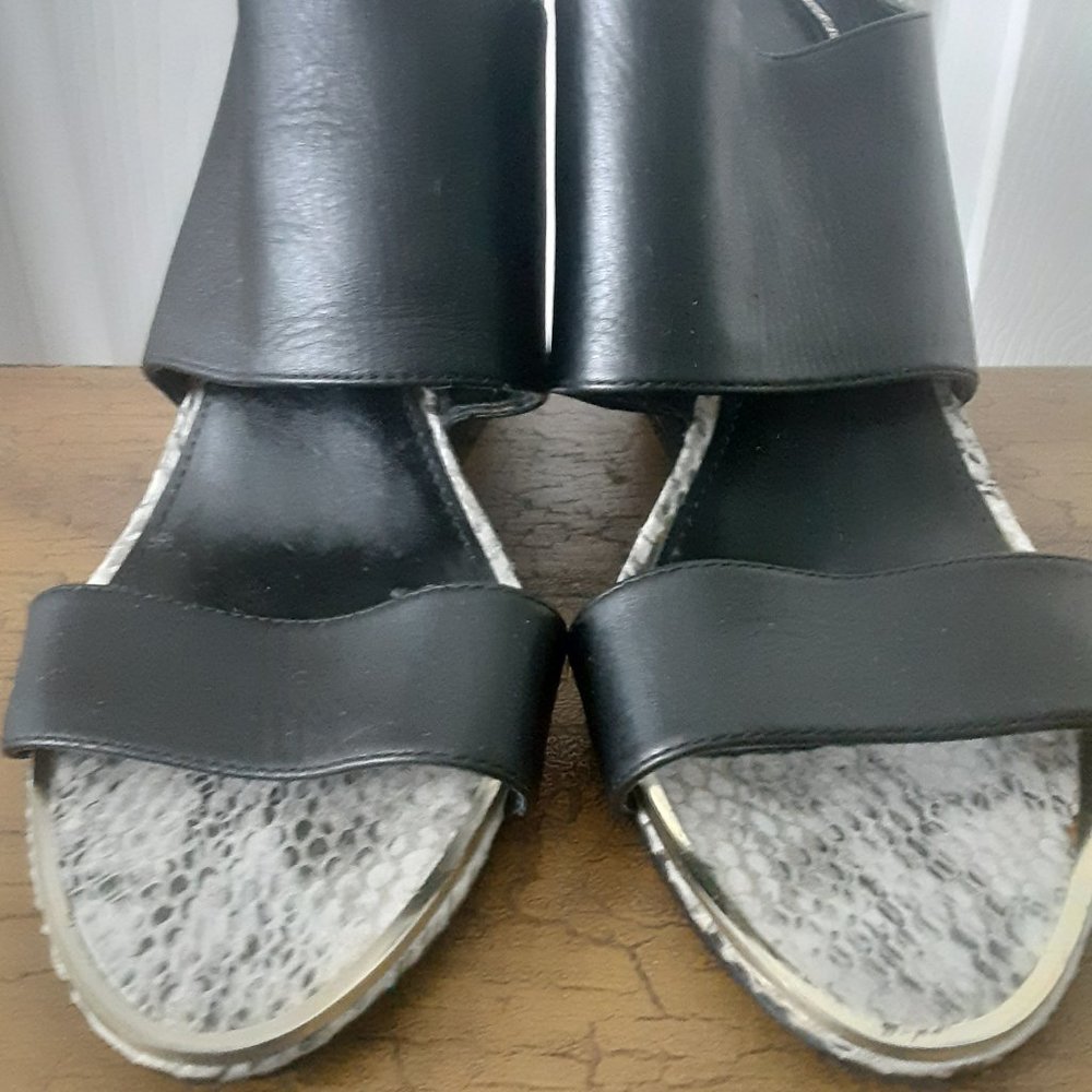 Calvin Klein Cali Wedge Sandals Size 9 Black